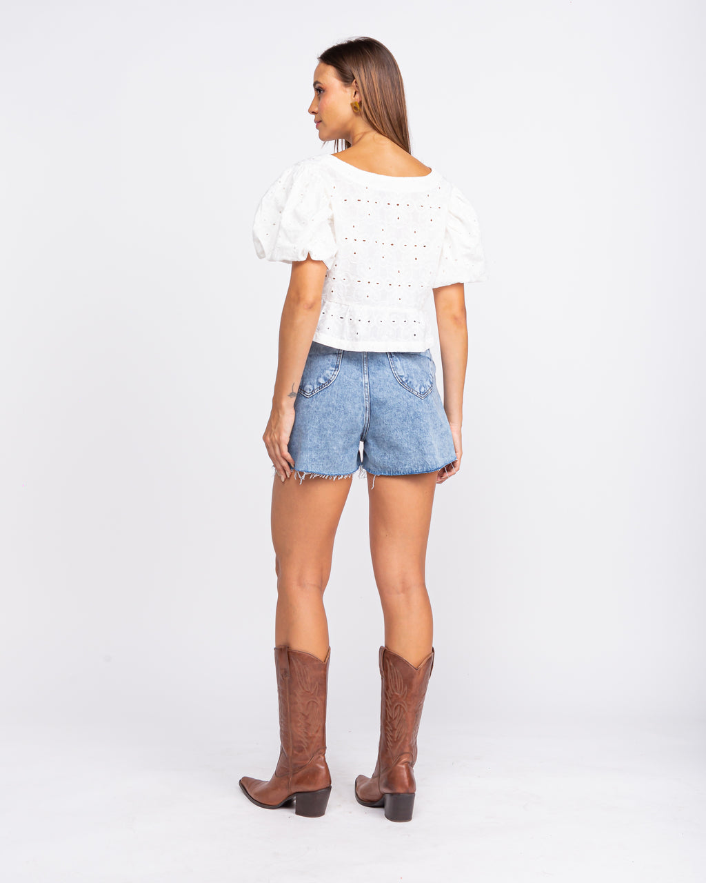 Blusa em Laise com Mangas Mufantes