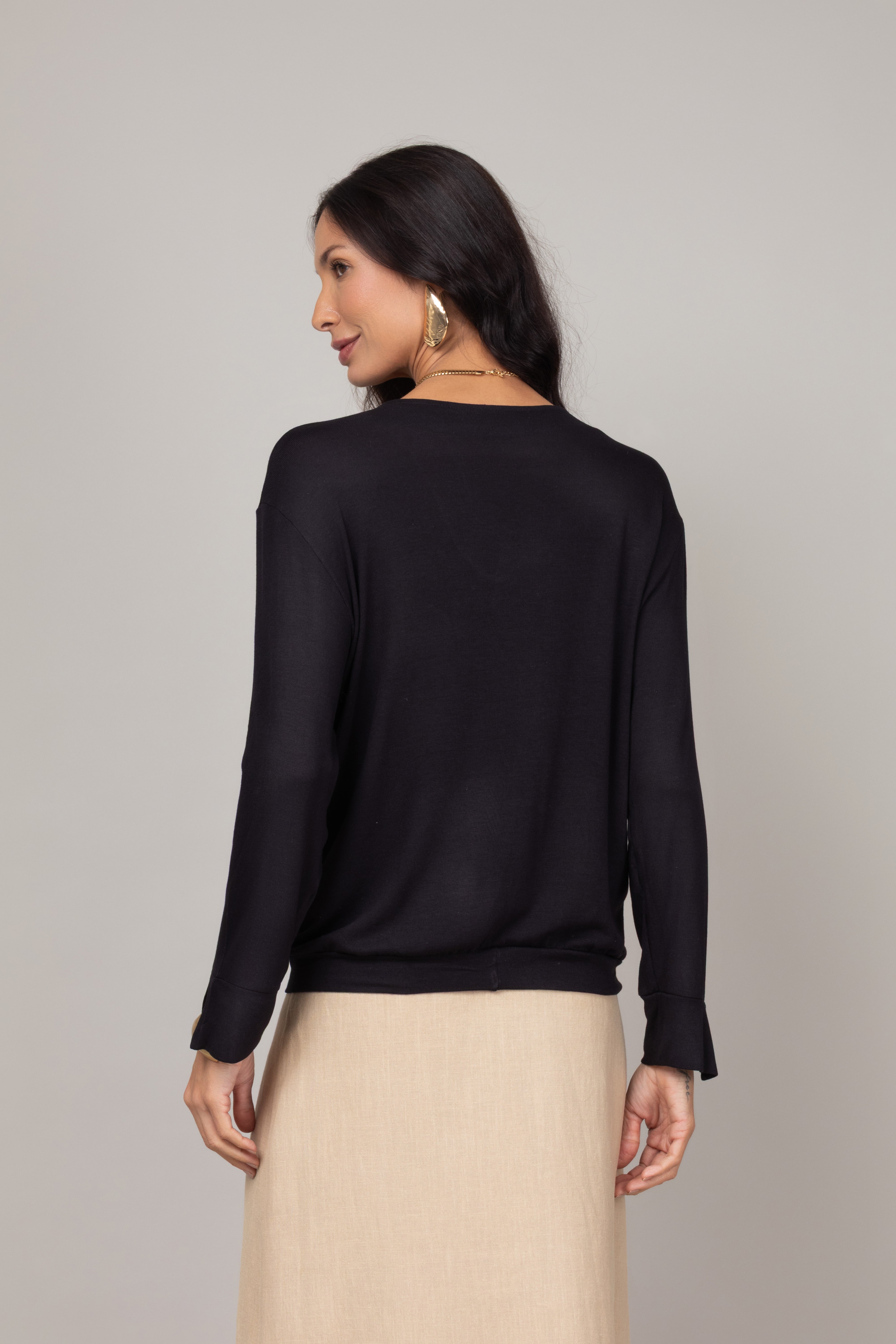 Blusa Manga Longa com Nó Frontal