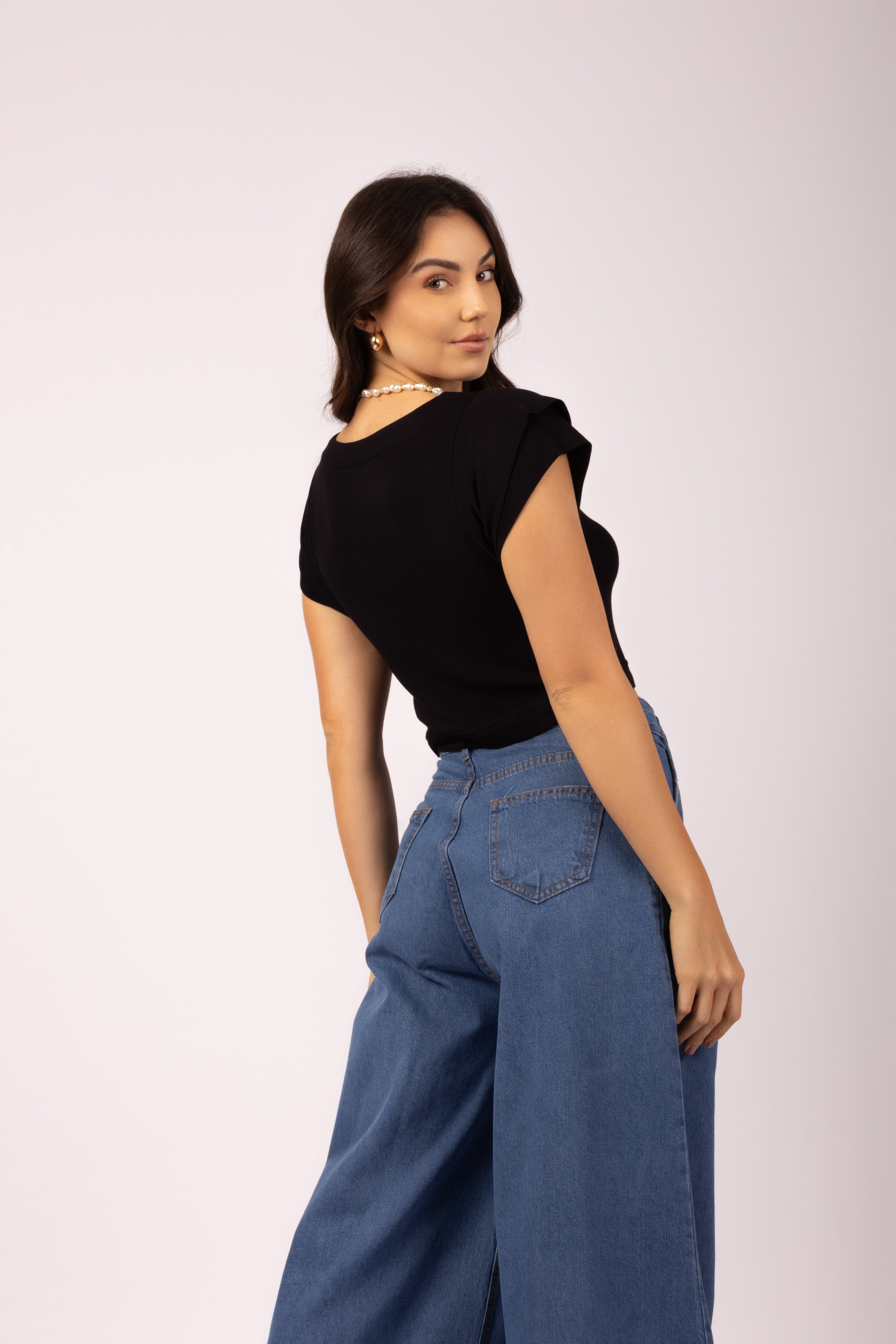 Cropped com Detalhe no Ombro