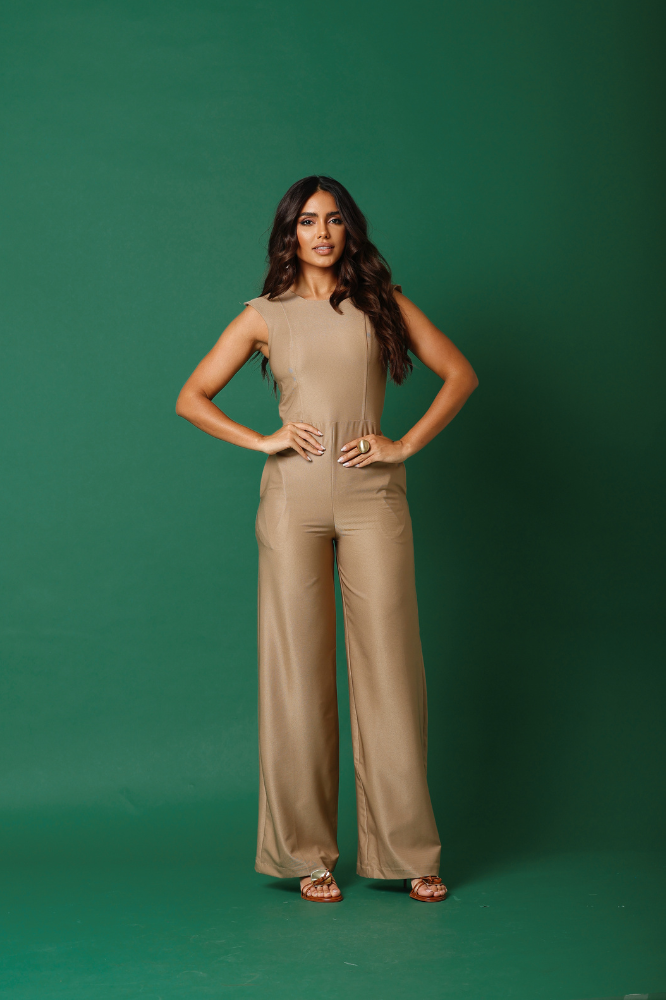 Conjunto Macacão Pantalona e Colete Removível Sense