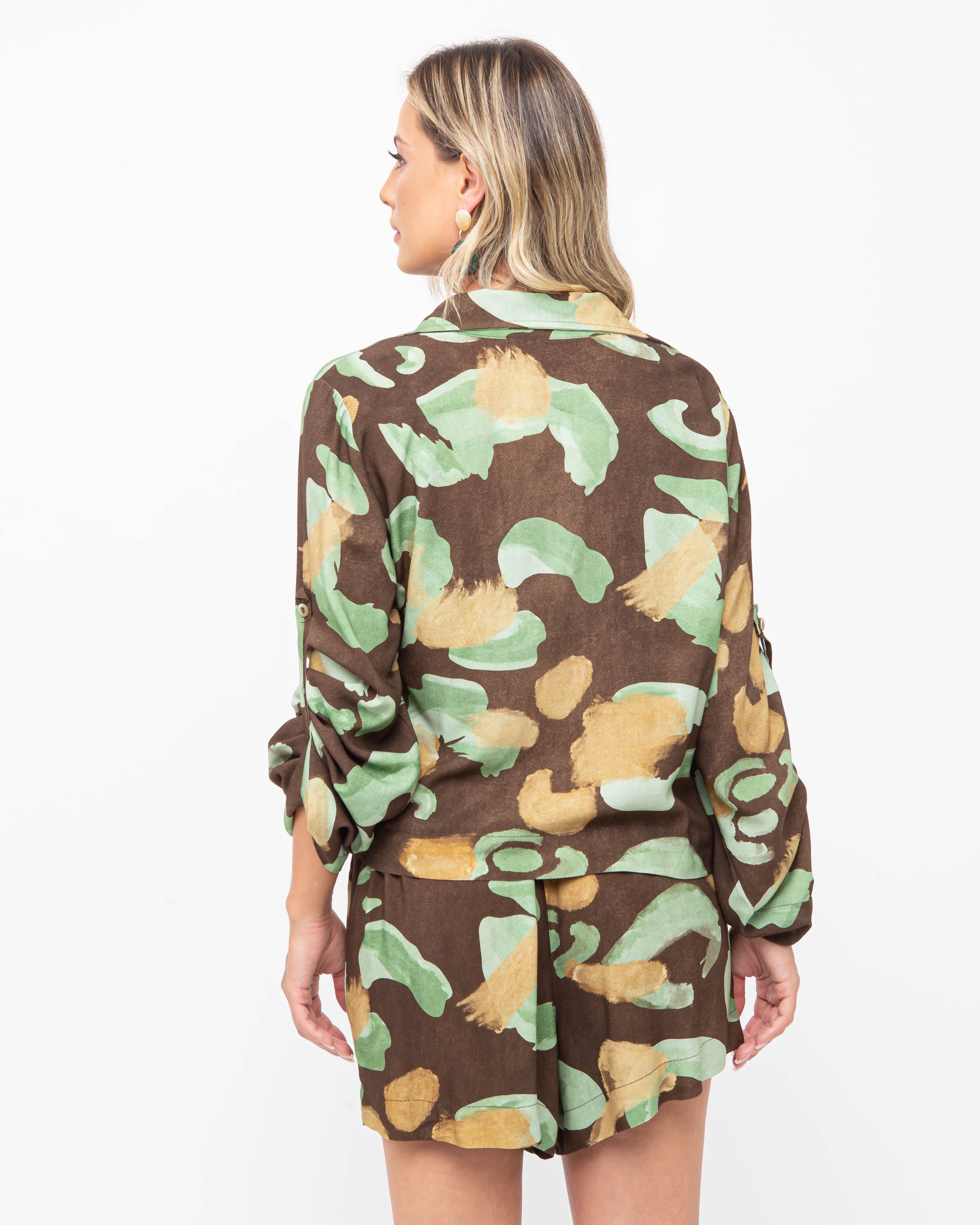 Shorts Saia Viscose Estampa Animal Print Marrom